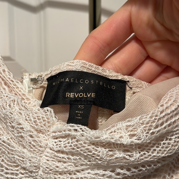 White lace dress - Picture 6 of 8